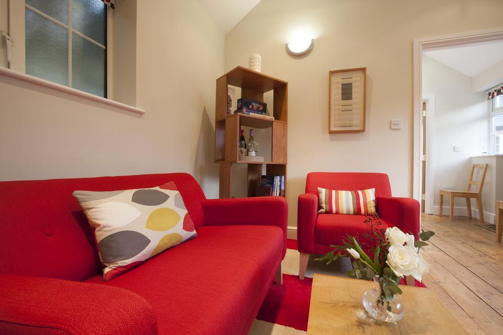 Centre Village 2 Bedroom Cottage - The Byre Pewsey Bagian luar foto